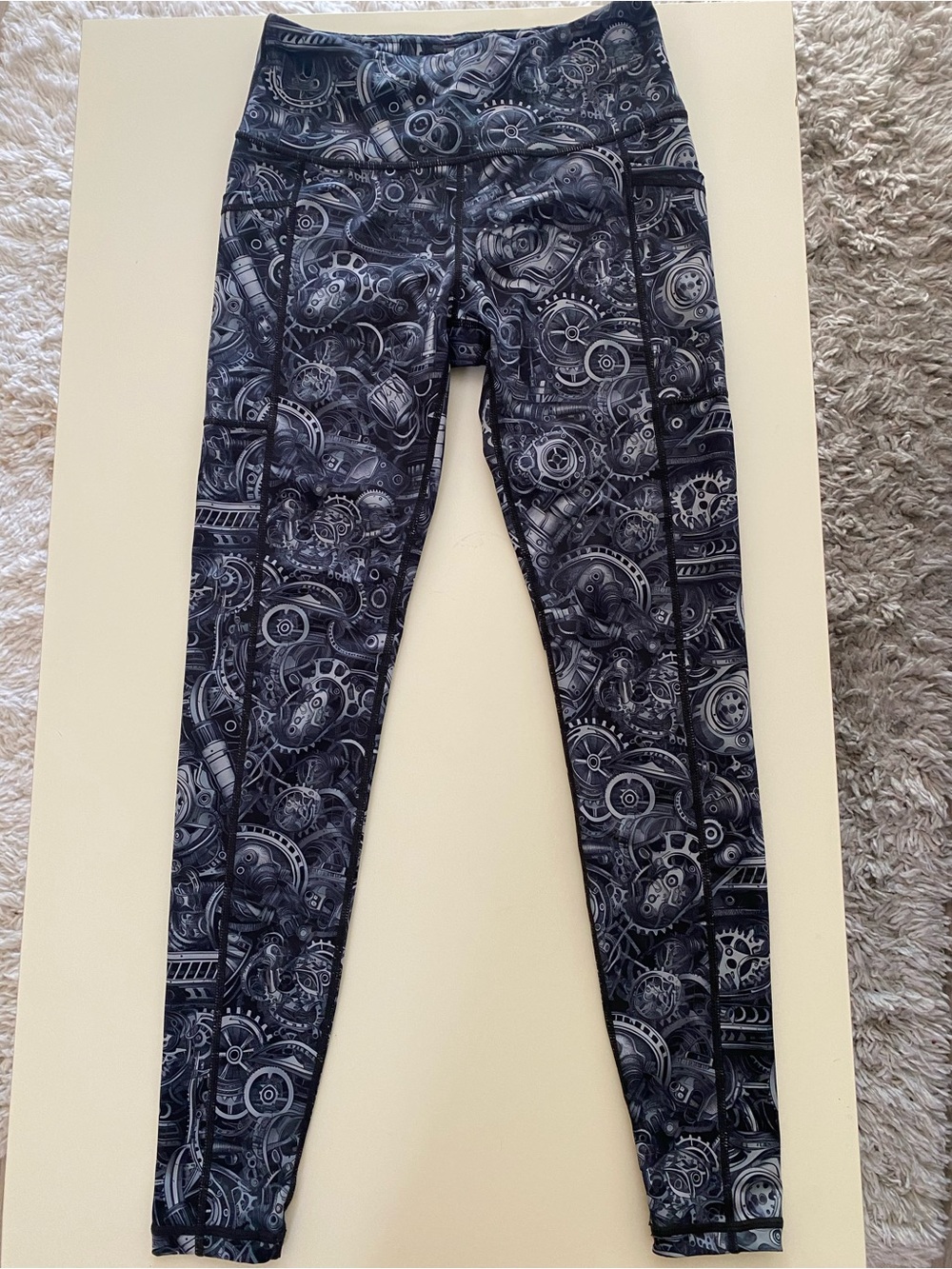 Constantly Varied Gear | CVG Leggings XS Gray Black Print